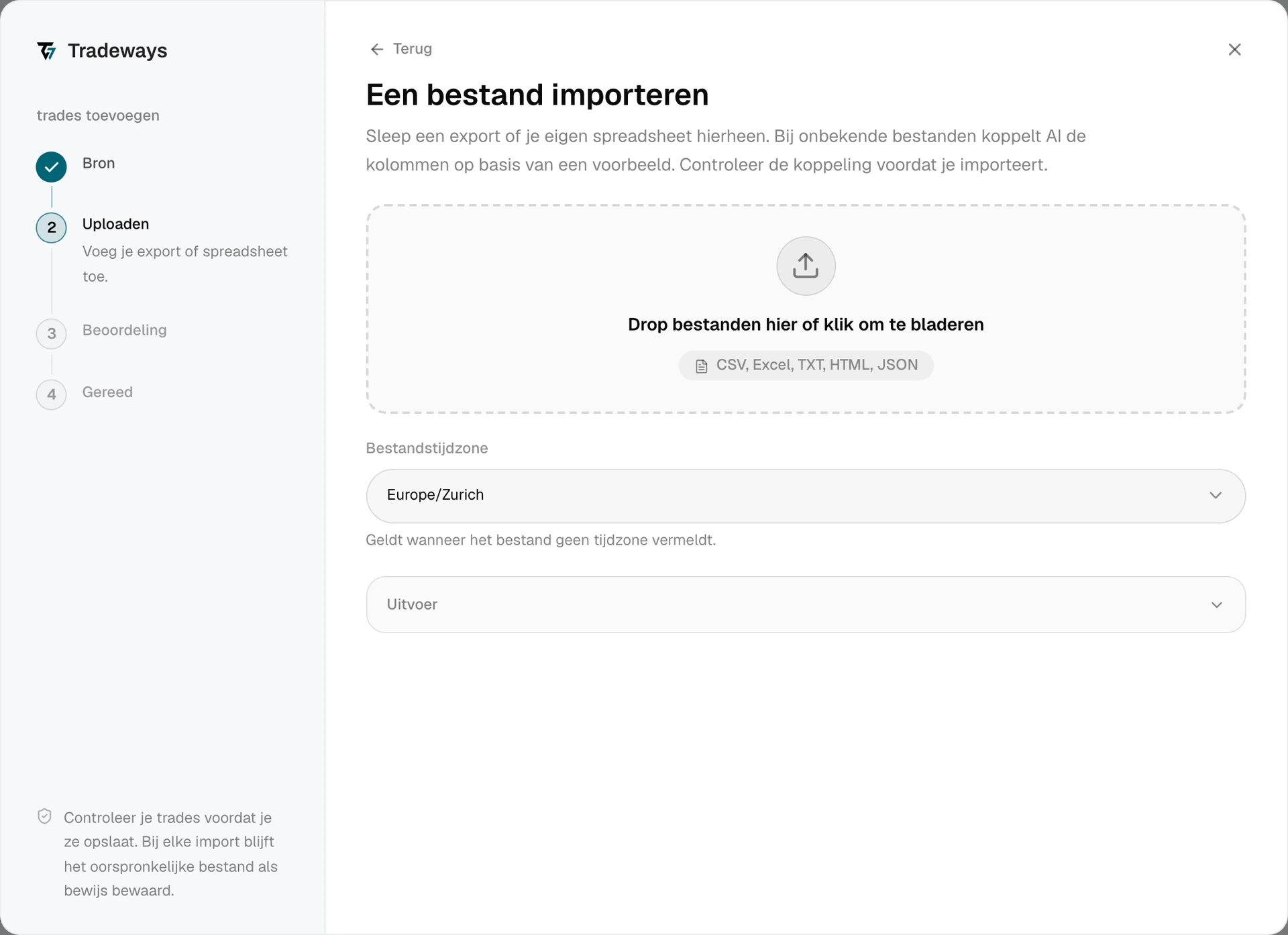 Uploadstap met het uploadgebied, de bestandstijdzone en de exportinstructies