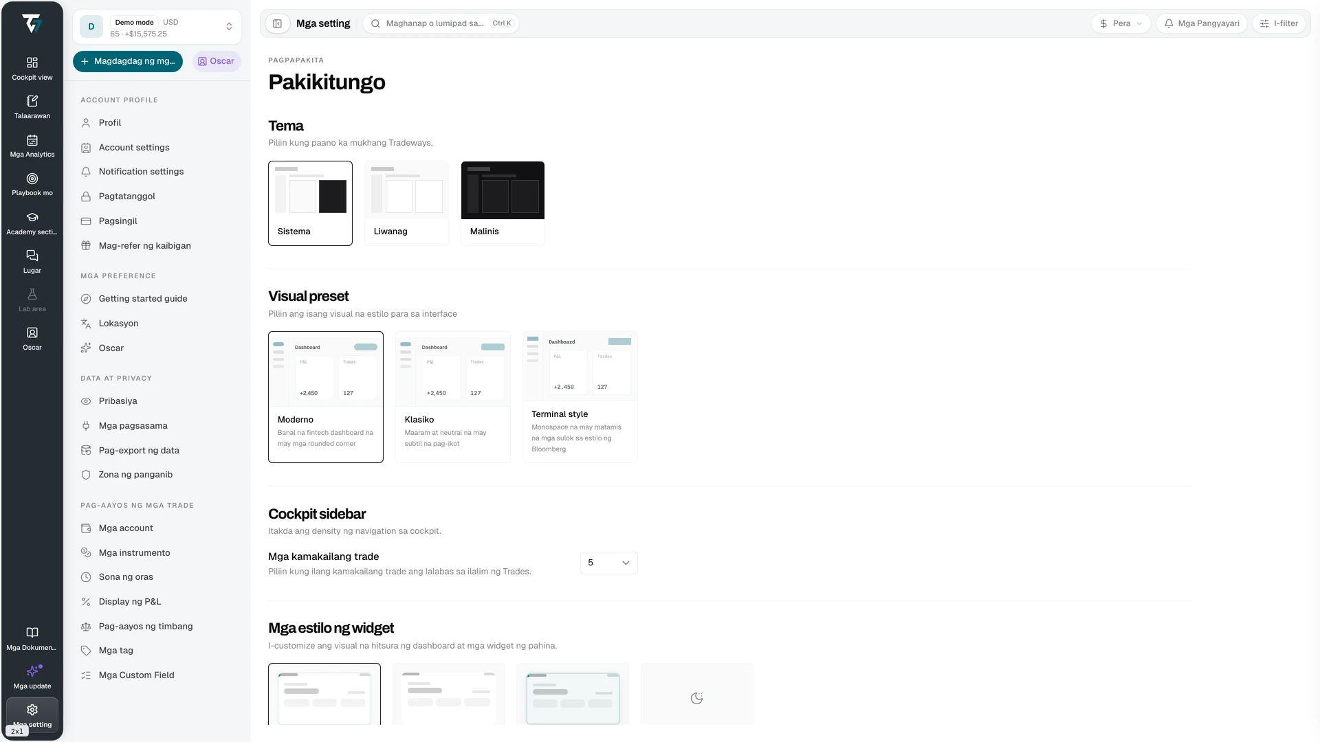Pagpili ng tema na may mga opsyong System, Light, at Dark