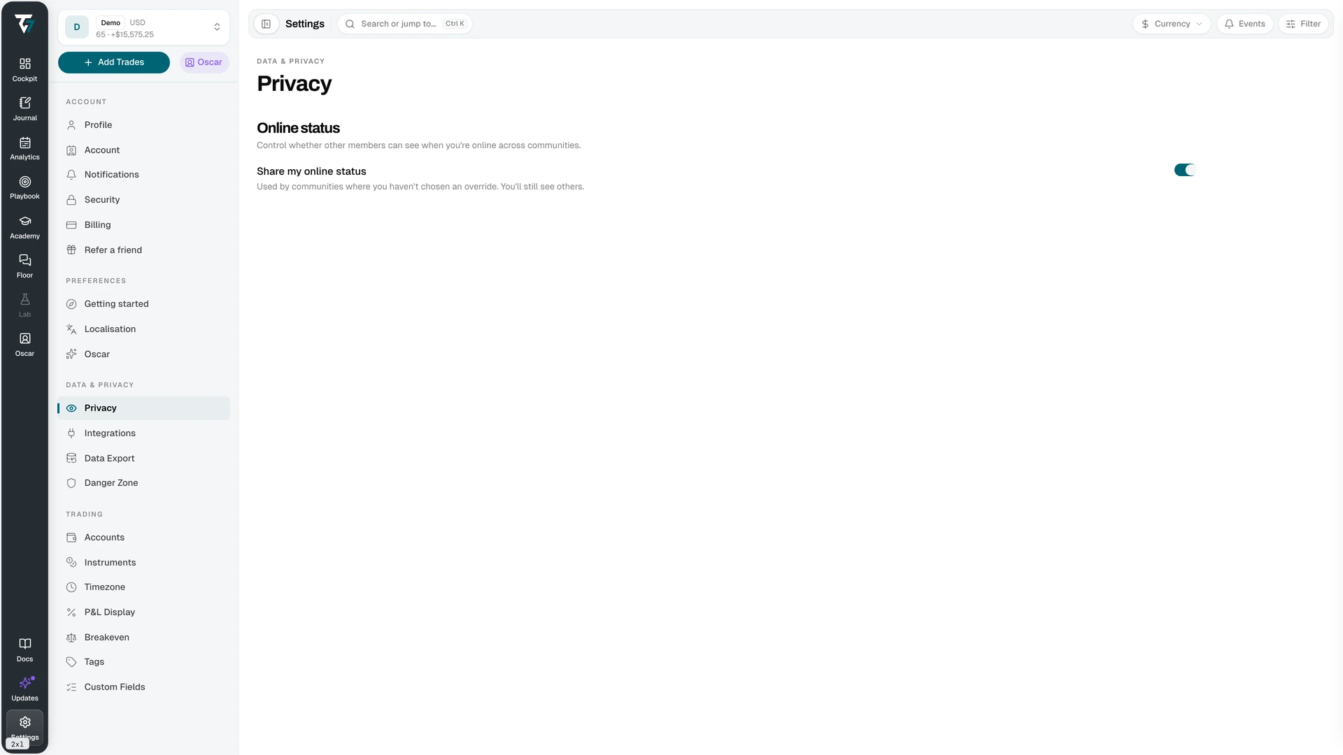 Privacy settings with the share online status toggle